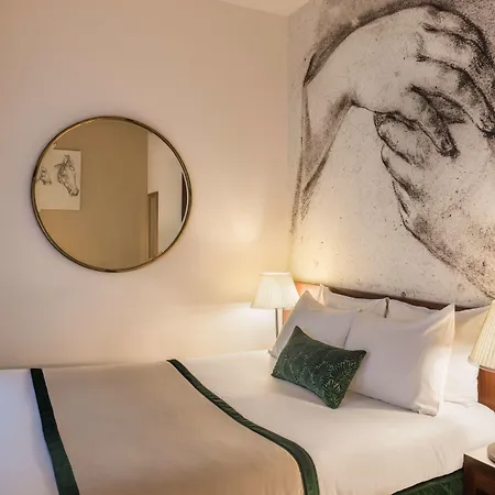 Le Monna Lisa By Inwood Hotel