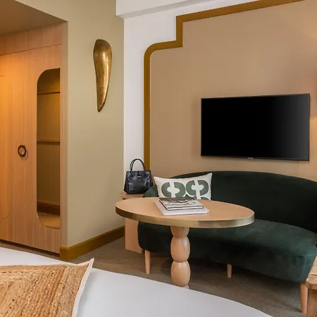 Le Monna Lisa By Inwood Hotel