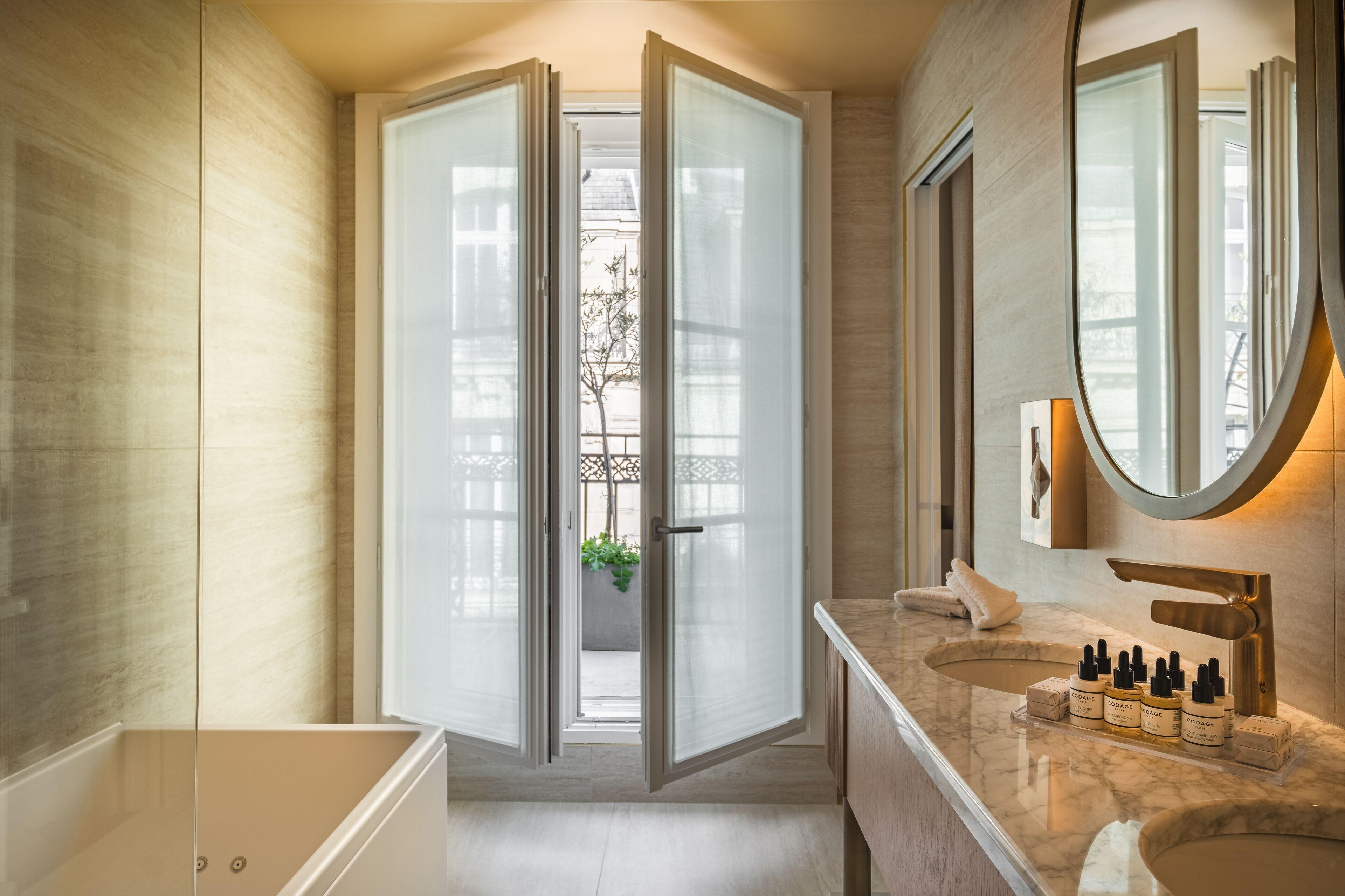 Le Monna Lisa By Inwood Hotel 4*